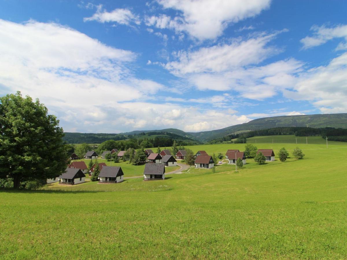 Holiday Home Holiday Hill 51 By Interhome Cista  Kültér fotó